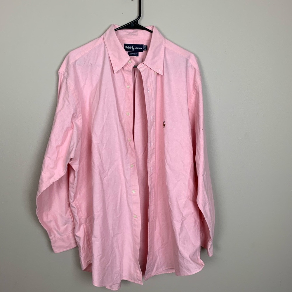 Men’s pink button down shirt